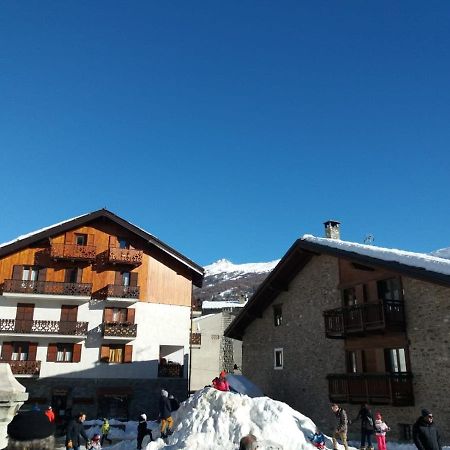 Deacons Lodge Bardonecchia Eksteriør billede