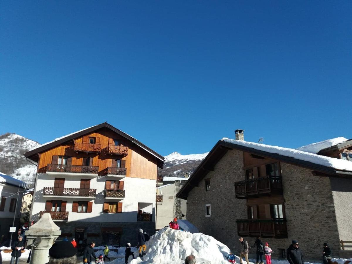 Deacons Lodge Bardonecchia Eksteriør billede